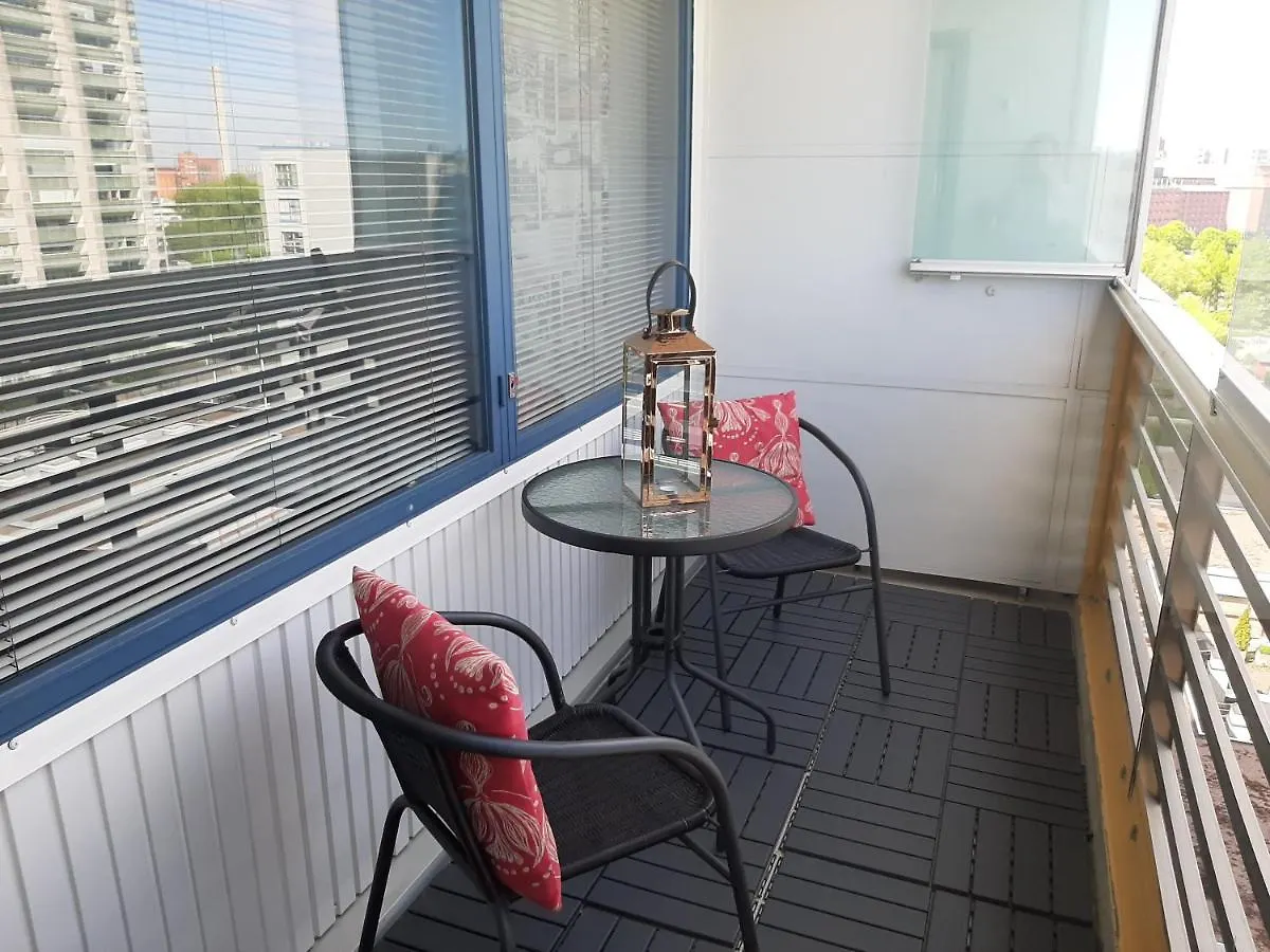 Seaside Downtown Apartment With Private Parking Helsinki